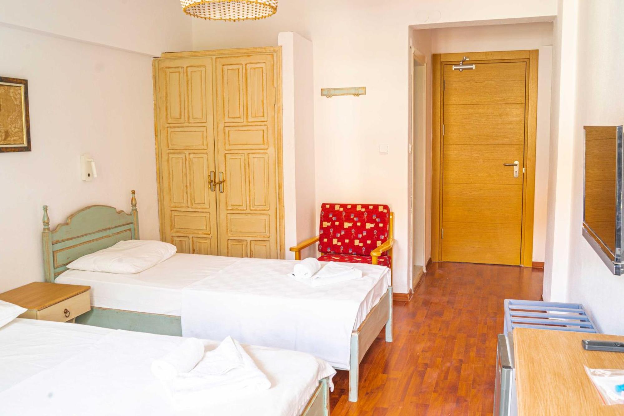 The Diplomat Hotel Turunç Zimmer foto